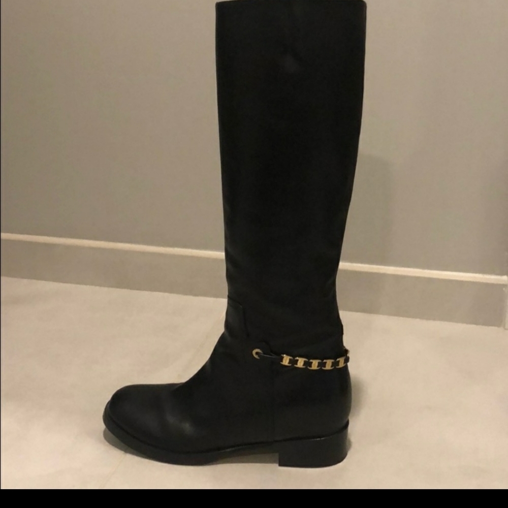 Salvatore Ferragamo Black Leather Heeled Boots with Gold Chain Trim - Picture 8 of 9